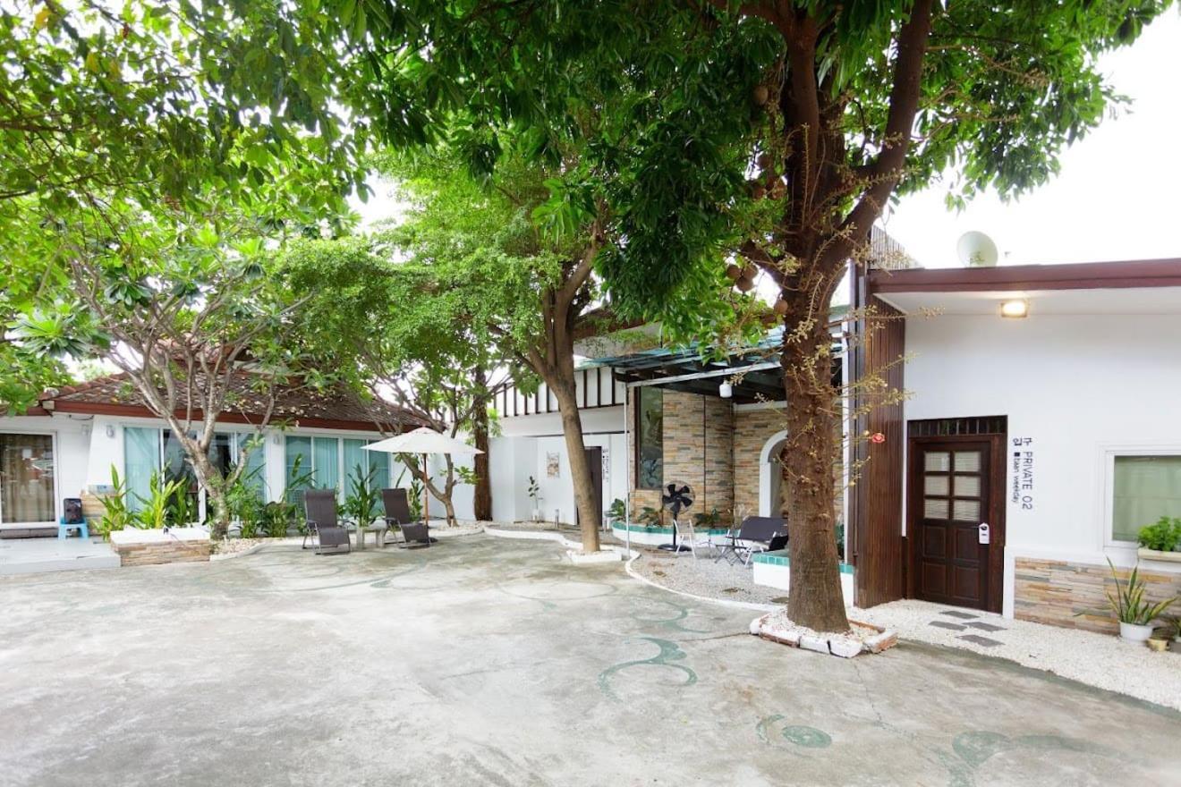 Hotel Baan Weekday Private 02 Chiang Mai Exterior foto